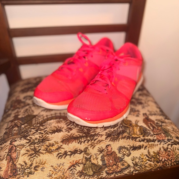 🔥 Nike Flex Women’s Training Running Shoes – Hot Pink / Orange – Size 8 - Picture 7 of 14